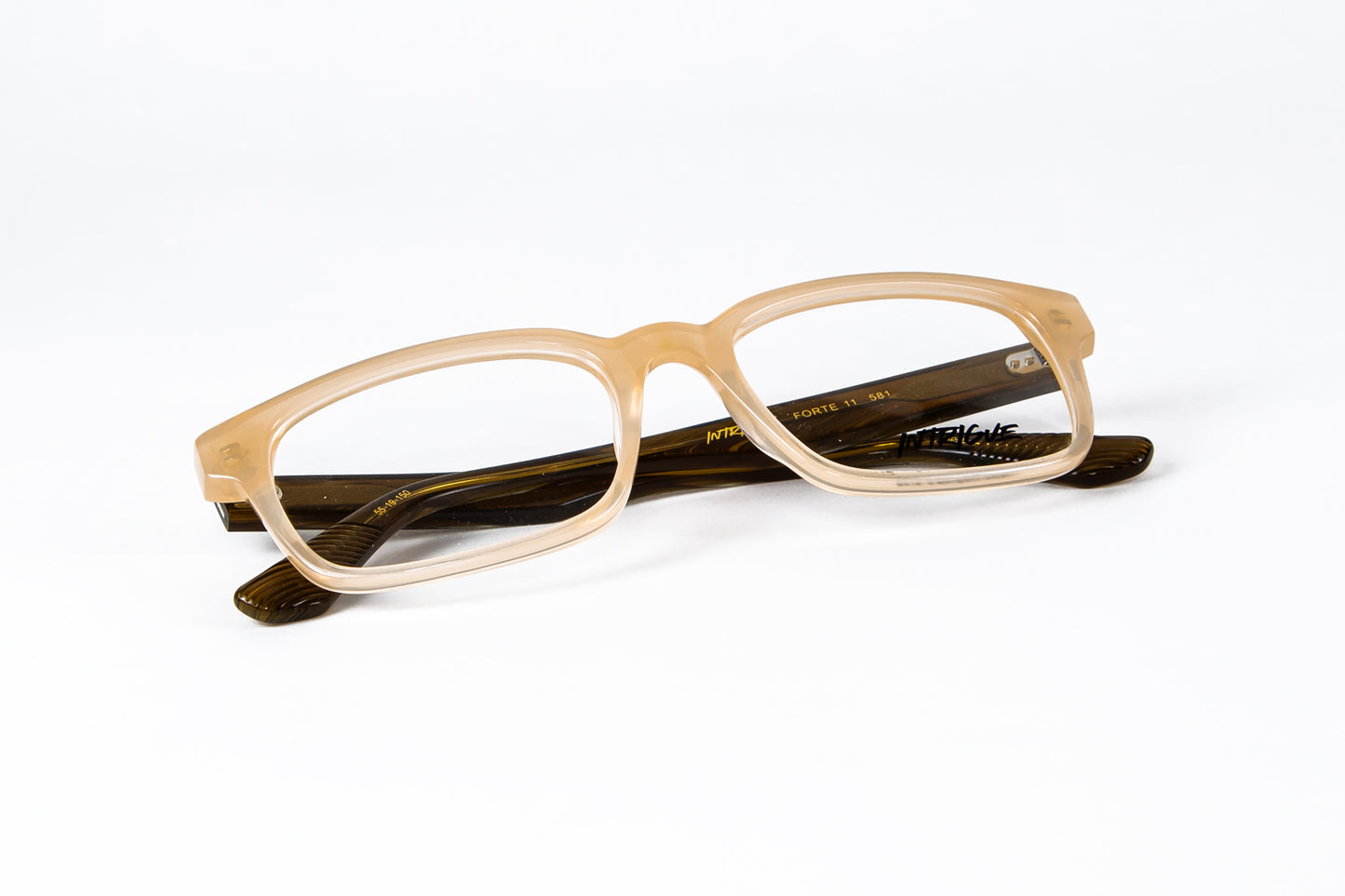 INTRIGUE style FORTE 11 c581 tan horn brown clear translucent acetate 55-19-150 Japan