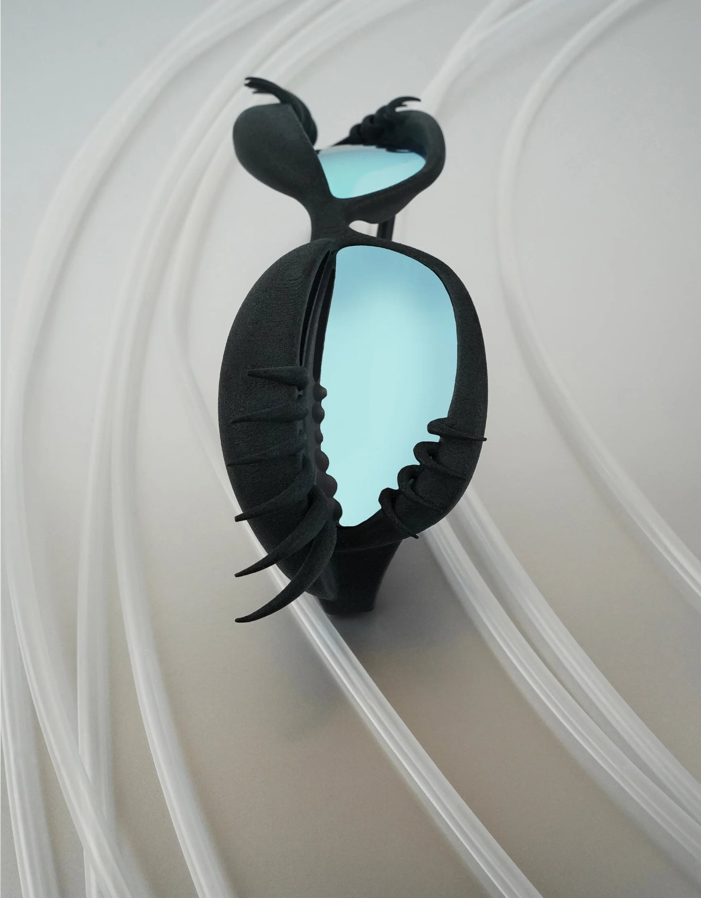 Parasite Eyewear 3D printed sunglasses VENUS TRAP black made in France